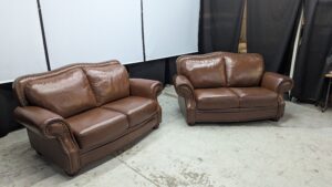 Elegant brown leather 2-seater sofa